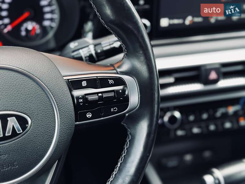 Седан Kia K5 2020 в Одессе