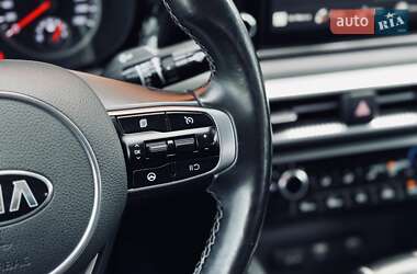Седан Kia K5 2020 в 