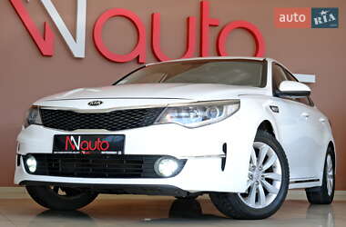 Седан Kia K5 2017 в 
