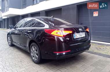 Седан Kia K5 2013 в 