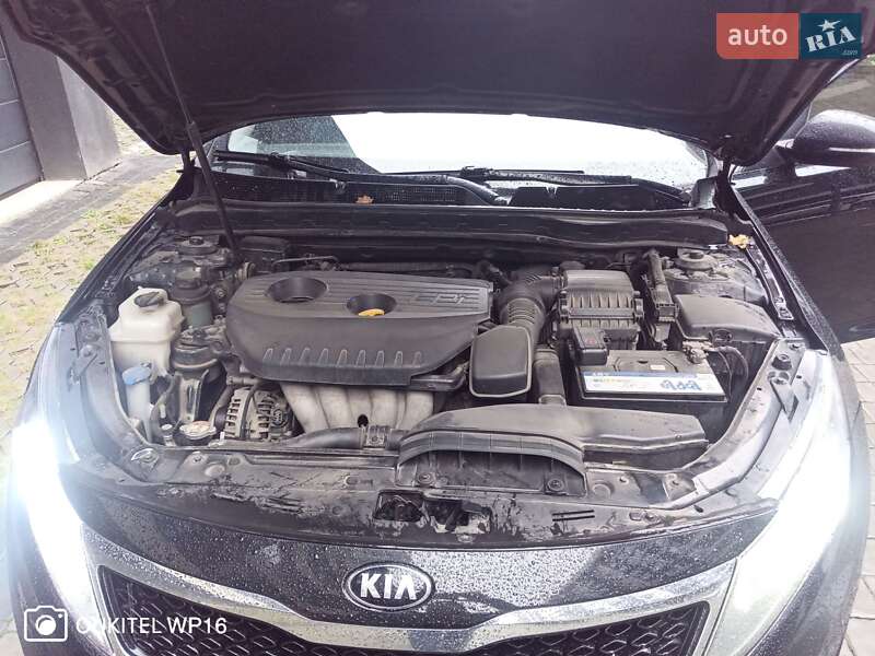 Седан Kia K5 2013 в Ивано-Франковске