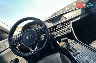 Седан Kia K5 2015 в 
