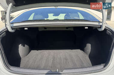 Седан Kia K5 2020 в 