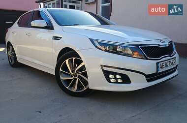 Седан Kia K5 2014 в 