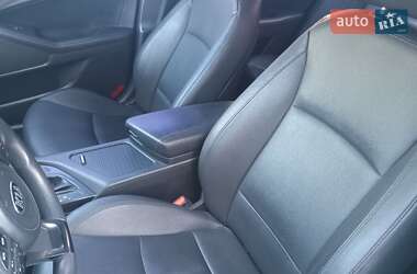Седан Kia K5 2014 в 
