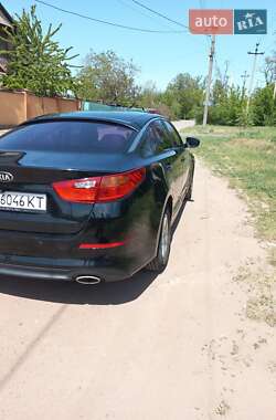 Седан Kia K5 2015 в 