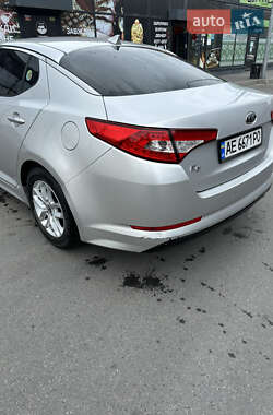 Седан Kia K5 2010 в 