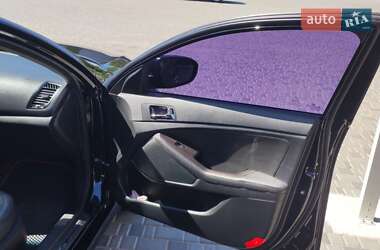 Седан Kia K5 2012 в 