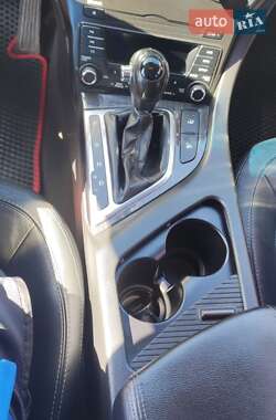 Седан Kia K5 2012 в 