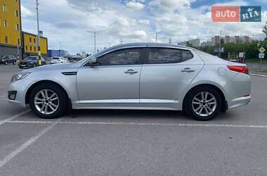 Седан Kia K5 2013 в 