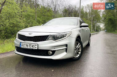 Седан Kia K5 2016 в Харкові