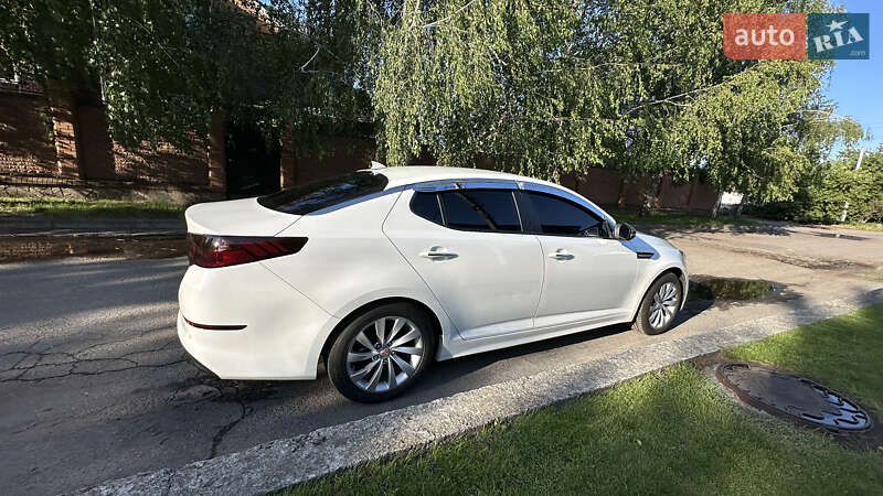 Седан Kia K5 2013 в Кременчуге