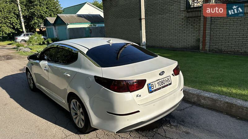 Седан Kia K5 2013 в Кременчуге