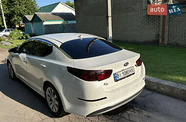 Седан Kia K5 2013 в 