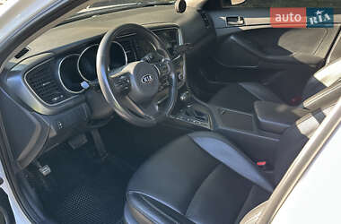 Седан Kia K5 2013 в 