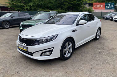 Седан Kia K5 2014 в Львове