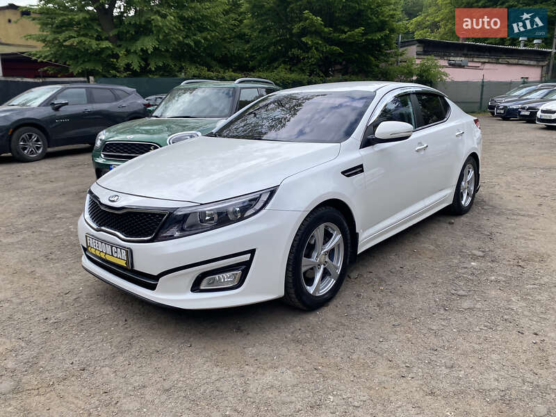 Седан Kia K5 2014 в 