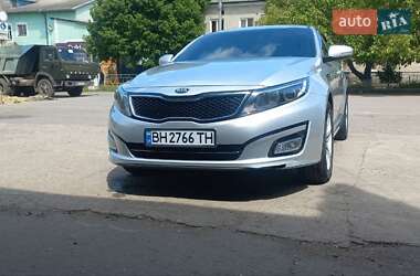 Седан Kia K5 2014 в Подільську