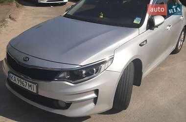 Седан Kia K5 2016 в Броварах