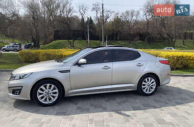 Седан Kia K5 2013 в 