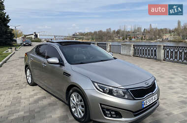 Седан Kia K5 2013 в 