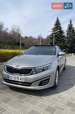 Седан Kia K5 2013 в Днепре