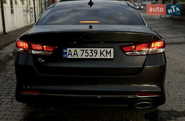 Седан Kia K5 2015 в 