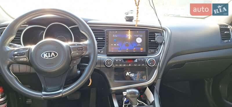 Седан Kia K5 2015 в Тернополе