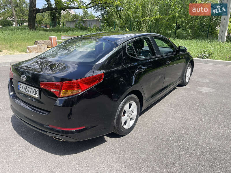 Седан Kia K5 2013 в Харкові