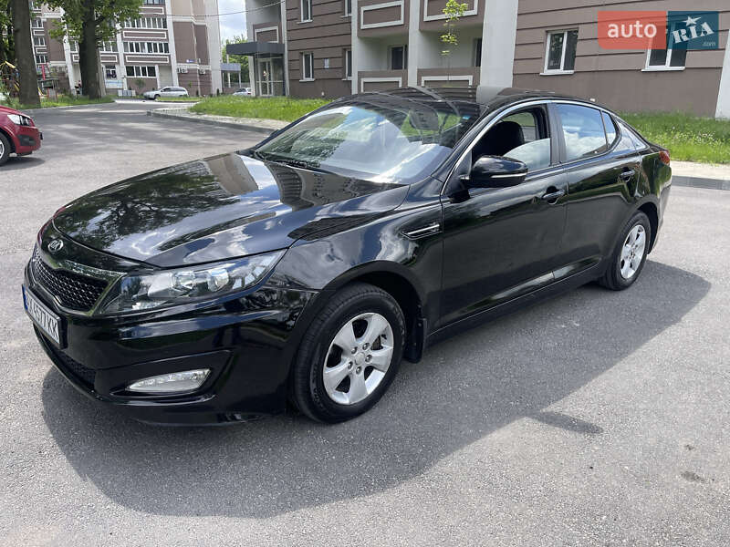 Седан Kia K5 2013 в Харкові
