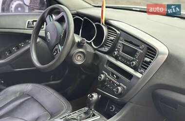 Седан Kia K5 2012 в 