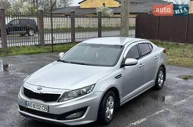 Седан Kia K5 2012 в 