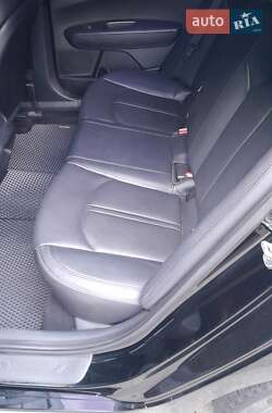 Седан Kia K5 2016 в 