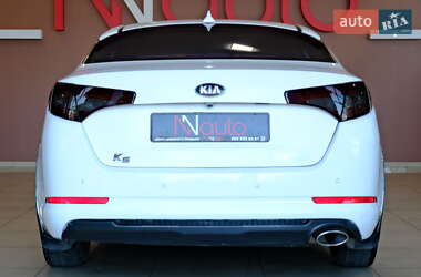 Седан Kia K5 2013 в 