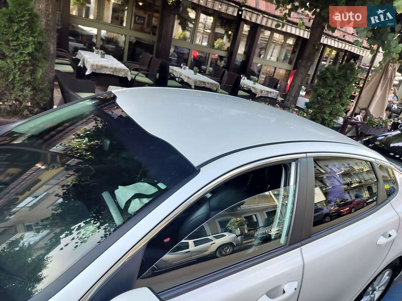 Седан Kia K5 2016 в Одессе
