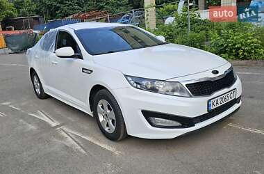 Седан Kia K5 2013 в Києві