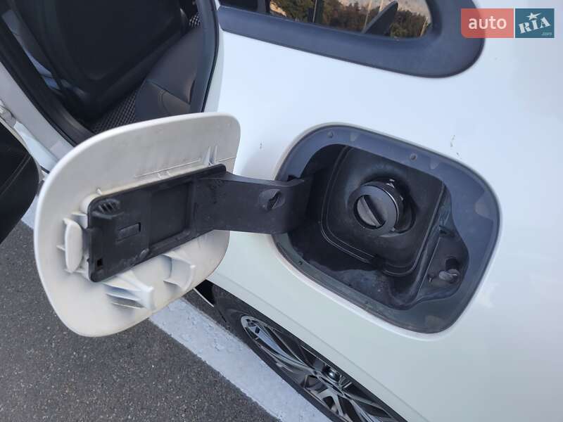 Седан Kia K5 2020 в Киеве