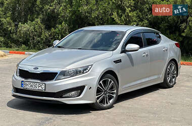 Седан Kia K5 2011 в Великодолинском