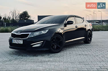 Седан Kia K5 2010 в 