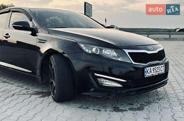Седан Kia K5 2010 в 