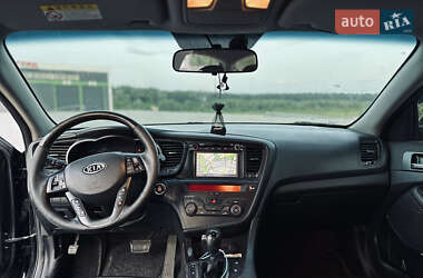 Седан Kia K5 2010 в 