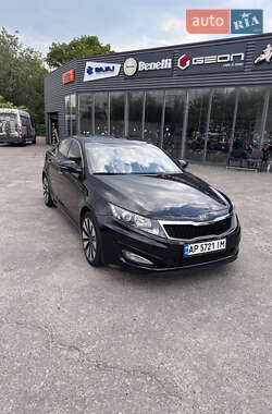 Седан Kia K5 2010 в Запорожье