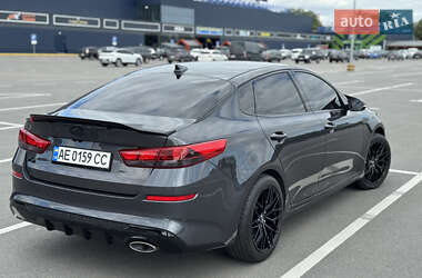 Седан Kia K5 2019 в 
