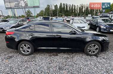 Седан Kia K5 2014 в 