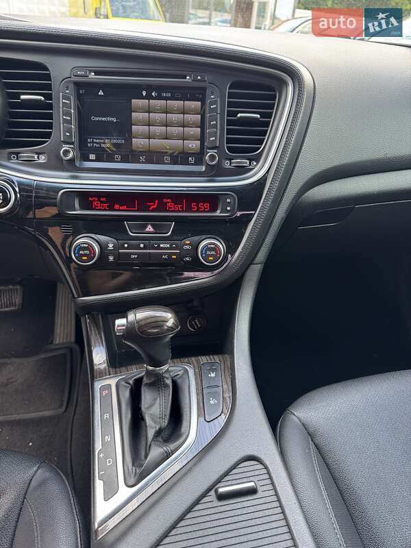 Седан Kia K5 2014 в Києві