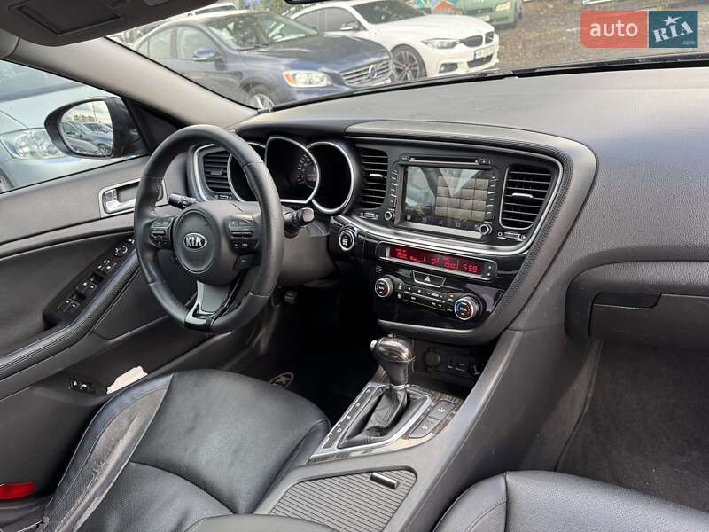 Седан Kia K5 2014 в Києві