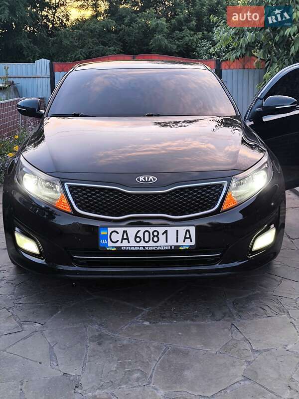Седан Kia K5 2015 в Ставищі