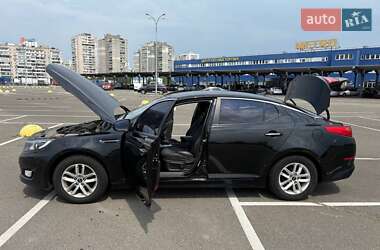 Седан Kia K5 2014 в 