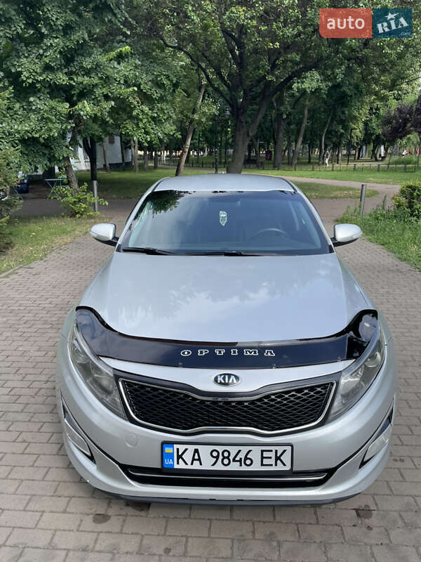 Седан Kia K5 2015 в Києві