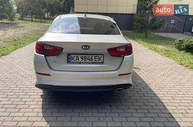Седан Kia K5 2015 в 